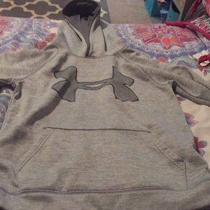 Water proof under amour sweatshirt